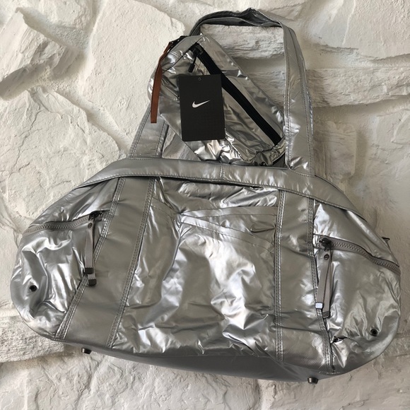 nike victory backpack silver